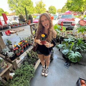 Meet your Posher, Emma